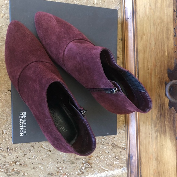 Kenneth Cole Reaction Bootie - Picture 5 of 5